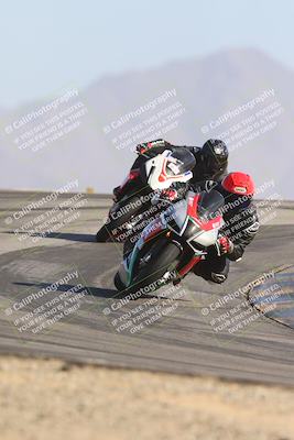 media/Jan-09-2025-Racers Edge (Thu) [[9e316ffd38]]/3-B Group/Session 4 (Turn 12 The Slide)/